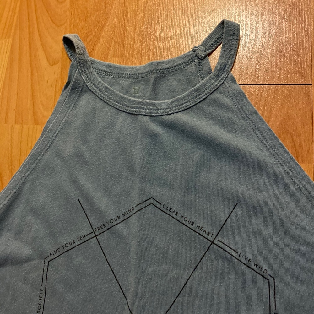 Tank top - Picture 3 of 3